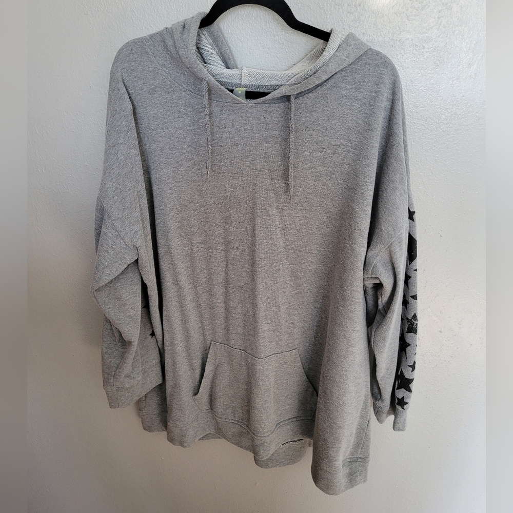 Plus Size Xersion Gray Hoodie 3x w/ Stars on Sleeves
